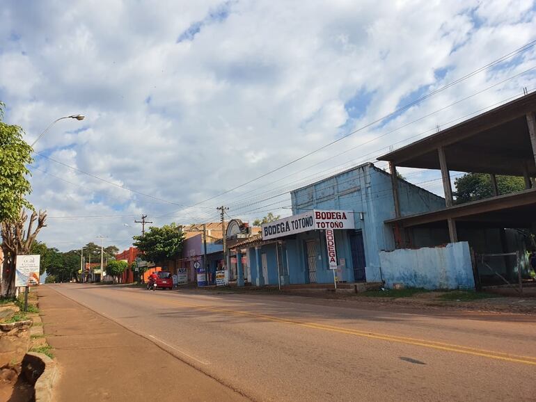 Los comercios estarán abiertos solo hasta las 13:00.