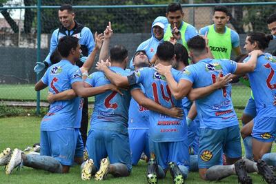 Resistencia superó a Fernando de la Mora y logró el asenso.