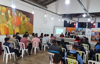 Las charlas organizadas por la Dirección de Turismo de la Municipalidad se dictan en horas de la mañana, a diferentes grupos de interés, en el Centro Municipal de Arte. Comenzaron el lunes y culminarán el viernes.