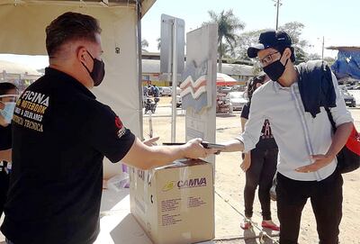 La implementación de puntos de entrega de mercaderías para clientes extranjeros da un  respiro al comercio en PJC.