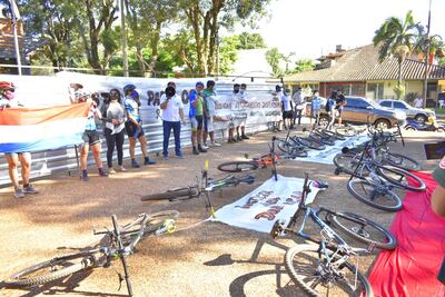 Los ciclistas exigen que los imputados sean trasladados hasta la cárcel y no a sus casas.