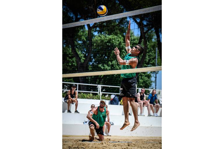 
Gonzalo Melgarejo y Roger Battilana no consiguieron avanzar en el Mundial de Vóley Playa de Roma 2022. Foto: volleyballworld.com