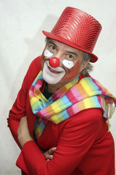 Luis Amado Solís, de los payasos Sinosé, lleva casi cuatro décadas abocado a la animación infantil.