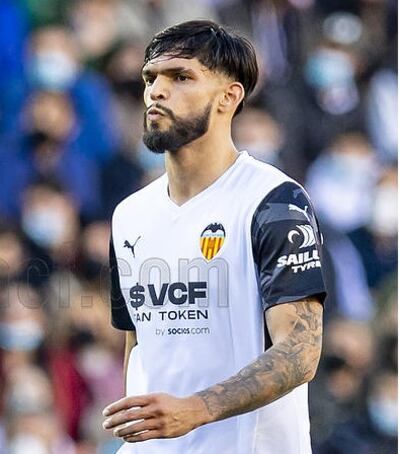 Omar Alderete está anunciado para jugar hoy con el Valenci ante Athletic Bilbao.