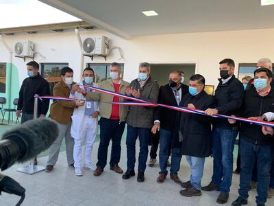 El Presidente de la República, Mario Abdo destacó en medio de inauguraciones en Pilar que la Franja Costera avanza lenta pero segura.
