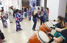 La danza tradicional comunitaria Bon Odori y el sonido del taiko (tambor japonés) estarán presentes en el festival Nihon Matsuri.