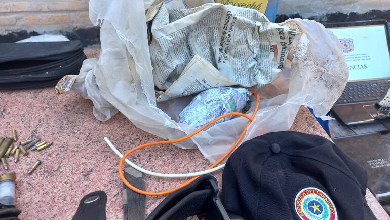 Una carga de dinamita en gel fue encontrada durante los allanamientos en Villa Hayes. 