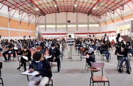 La convocatoria 2022 de la Itaipú Binacional beneficiará a cerca de 2.700 jóvenes que egresaron en 2019, 2020 y 2021.