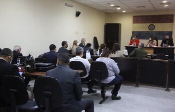 El Tribunal de Sentencia presidido por Olga Ruiz e integrado por Elsa García y Víctor Medina, está a cargo del juicio a los exdirectivos de la Asociación de Funcionarios del Poder Judicial,