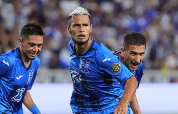 Alexander Agustín López marcó anoche el gol para Honduras, que consiguió un valioso empate de 1-1 en su visita a Canadá por la primera fecha del octogonal de Concacaf.