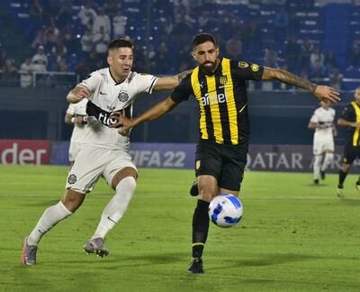 Olimpia y Peñarol se enfrentan en el Defensores