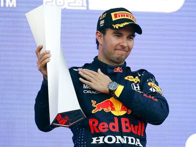 El piloto mexicano Sergio “Checo” Pérez conquistó ayer el GP de Azerbaiyán, su segundo triunfo en la Fórmula 1 (EFE).