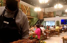 El rubro gastronómico registra una gran expansión en los últimos años en la capital del Alto Paraná.