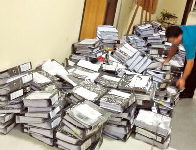 Un ejemplo de mal uso de papel se vio hace un par de años, cuando el Ministerio de Salud debió usar 2.000 resmas para enviar un informe a la Cámara de Diputados, produciendo un gasto innecesario.