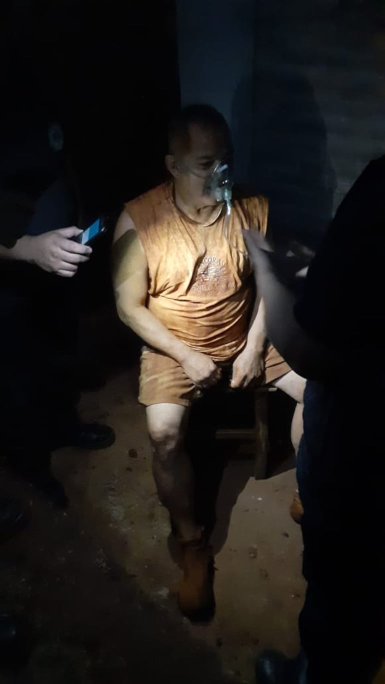 Un hombre casi fallece sepultado en un pozo, buscando presuntamente "plata yvyguy".