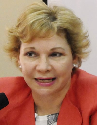 Marta González Ayala, exviceministra  de la Subsecretaría de Estado de Tributación (SET). Pide cárcel para periodistas.