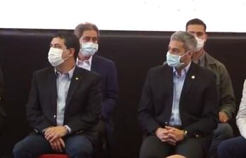 Hugo Velazquez, Mario Abdo Benítez y Nicanor Duarte Frutos