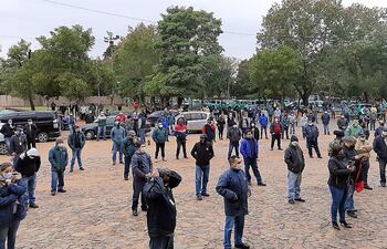 El 1 de junio arrancaron las protestas de los funcionarios de la ANDE, afiliados a Sitrande, por diversos motivos. Archivo