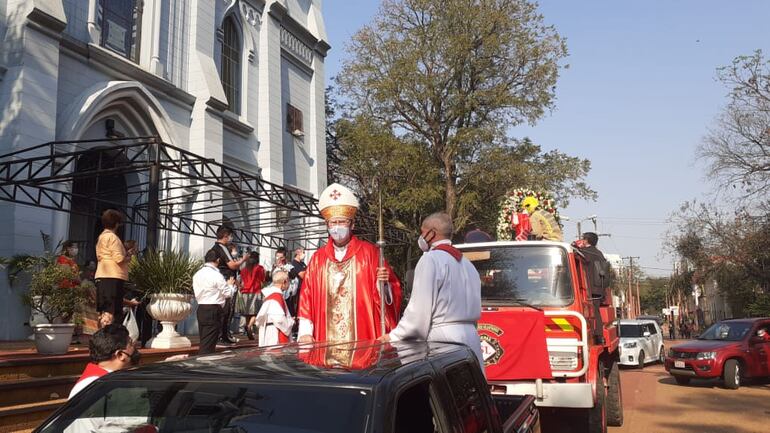 El protector espiritual hizo una breve procesión.