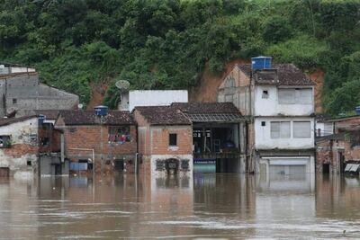 Una zona inundada en una ciudad del estado brasileño de Bahía, el domingo.