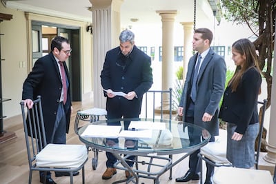 Mario Abdo Benítez (c) promulgó ayer el protocolo Internacional de Lucha contra el Tráfico ilegal de Tabaco.