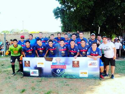 Integrantes del plantel de Los de Siempre, que registra tres finales y dos coronas en la plaza Santa Rosa.