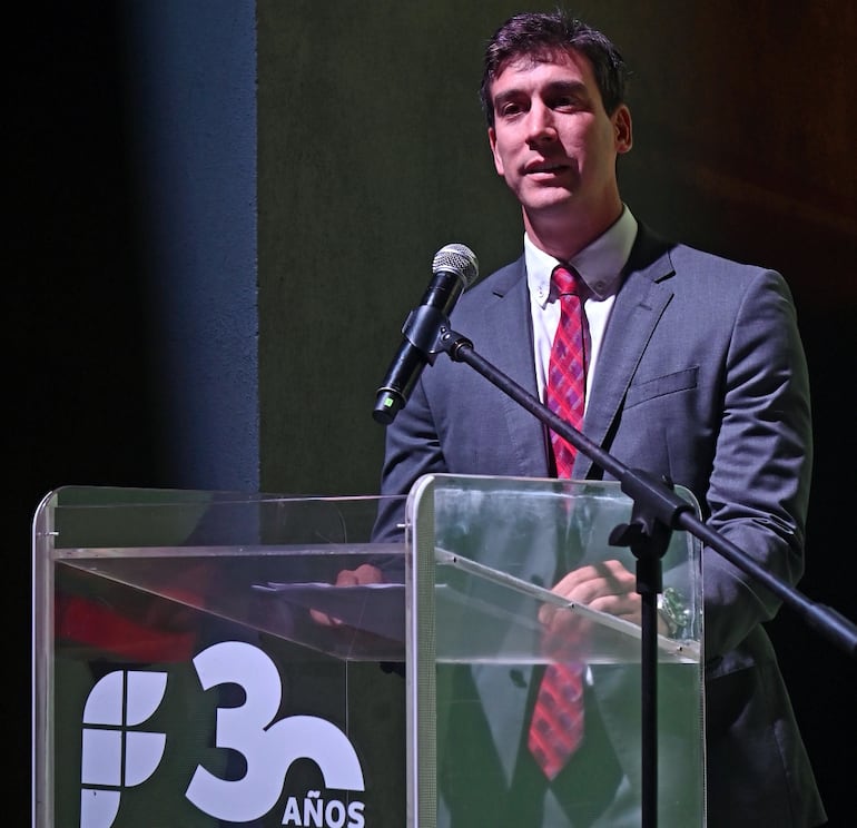 Francisco Gómez, director ejecutivo de Fortaleza SA, que recientemente inauguró su nuevo edificio: Fortaleza Azara, en el centro de Asunción.