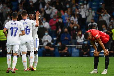 Real Madrid goleó al Mallorca y sigue líder en la Liga.