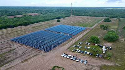 Vista aérea de la primera planta de energía solar del Chaco inaugurada hoy en Filadelfia.