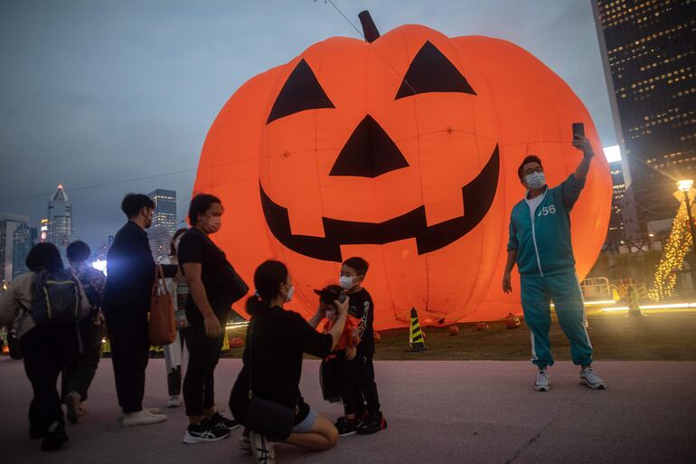 Hong Kong (China), 28/10/2021. La fiesta de Halloween se ha extendido por todo el mundo.