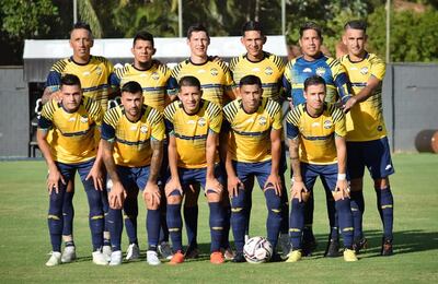 El equipo que probó el entrenador José Arrúa, en el amistoso del sábado ante Nacional, en el estadio Martín Torres.