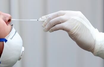 El test negativo de covid-19 será requisito para ingresar a Inglaterra.