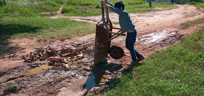 Pobladores de Caacupé están con chikunguña y sin agua por caños rotos