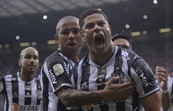 Hulk grita a todo pulmón el gol anotado ayer ante Paranaense.