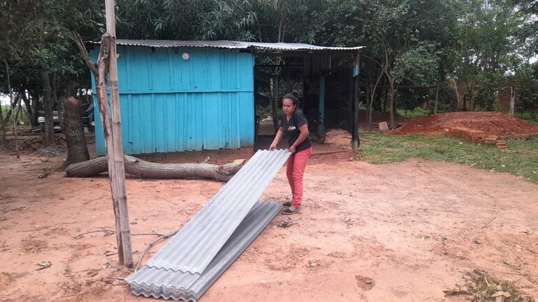 Esta entrega de chapas corresponde a la comunidad de Soto Cue de Santani 