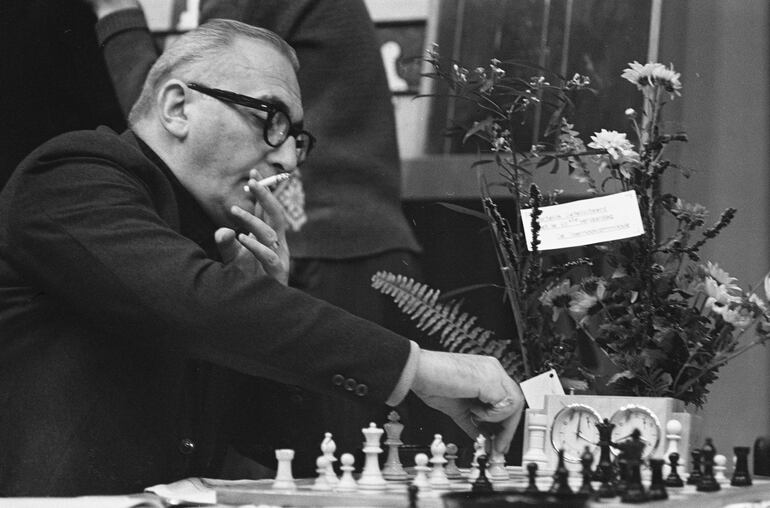 Ajedrez - Herman Pilnik, en 1963.
