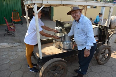 Don Agustìn Ferreira tiene unos 30 clientes en la ciudad de Concepciòn.