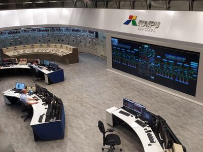 El Objeto 2A contempla la construcción de dos Almacenes Especiales, uno por margen, para el Plan de Actualización Tecnológica de Itaipú.