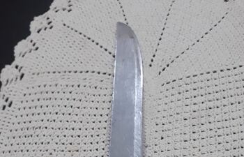 Cuchillo que fue hallado en poder de uno de los implicados.