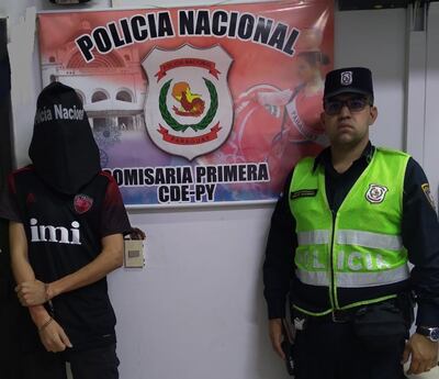 El sindicado fue aprehendido por agentes policiales en el barrio San Rafael de Ciudad del Este.