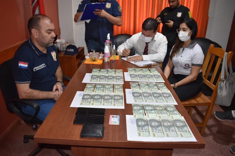 El hombre fue detenido durante una  entrega vigilada.