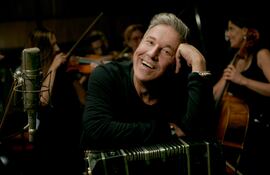 Ricardo Montaner durante la preparación de su nuevo álbum de estudio "Tango", que llegó hoy a las plataformas digitales.