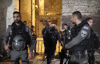 La policía israelí custodia en la zona de Damasco, donde se realizan con frecuencia enfrentamientos entre palestinos e israelíes.