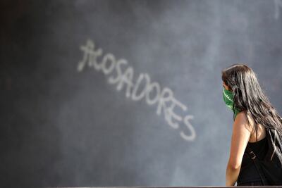 Una activista durante una protesta en contra del acoso sexual en las instalaciones de la Universidad Nacional Autónoma en Ciudad de México.