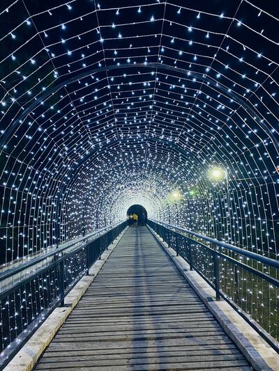 Paseo de las luces atrae a turistas en Piribebuy