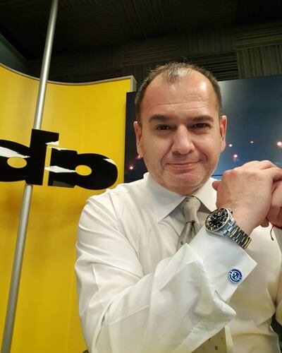 Carlos Troche, conductor del Noticiero Cardinal, de ABC 730 AM, se llevó el Paraná al Mejor Programa Informativo Periodístico. (Instagram/Carlos Troche)