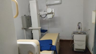 Aparato de rayo X de Curuguaty, descompuesto.