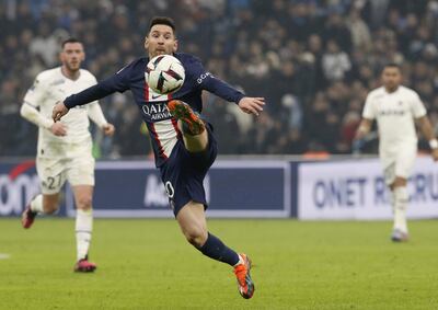 Lionel Messi en acción en el partido de ayer contra Marsella, donde marcó un gol y brindó dos asistencias.