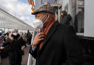 El alcalde Eric Adams informó en un comunicado que su primer cheque de pago se convertirá automáticamente en las criptomonedas Ethereum y Bitcoin.