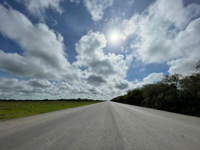 El asfalto ya está en gran parte finalizado en los 21 kilómetros de la obra.